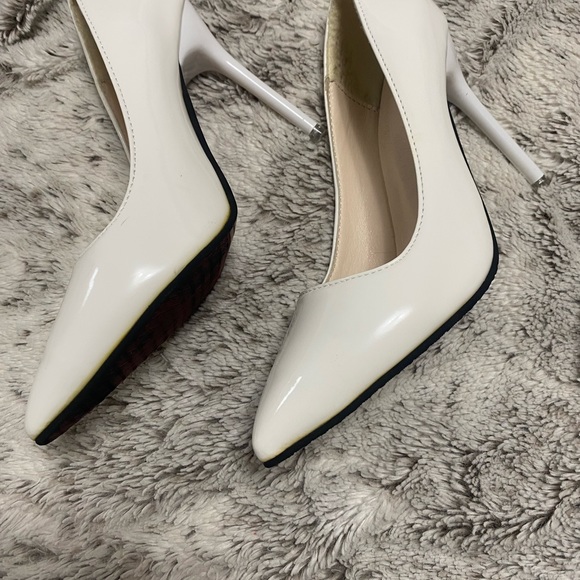 $10 - Picture 3 of 3